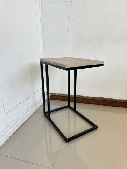 โต๊ะข้าง ท็อปไม้ MDF สีบีช ขาเหล็กสีดำ