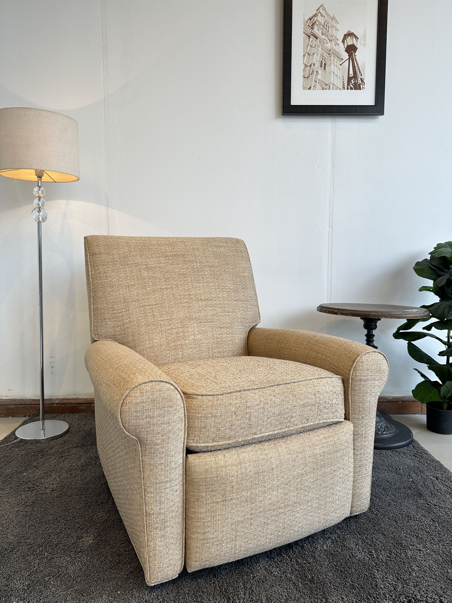 เก้าอี้อาร์มแชร์ ปรับเอนนอนได้ แบรนด์ ETHAN ALLEN เบาะผ้าสีน้ำตาล เก้าอี้อาร์มแชร์ ปรับเอนนอนได้ แบรนด์ ETHAN ALLEN เบาะผ้าสีน้ำตาล