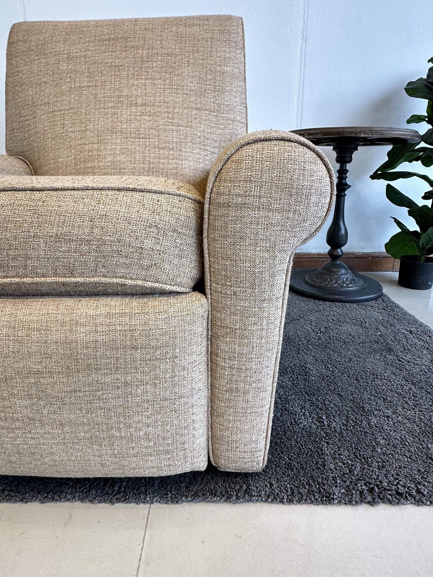 เก้าอี้อาร์มแชร์ ปรับเอนนอนได้ แบรนด์ ETHAN ALLEN เบาะผ้าสีน้ำตาล เก้าอี้อาร์มแชร์ ปรับเอนนอนได้ แบรนด์ ETHAN ALLEN เบาะผ้าสีน้ำตาล