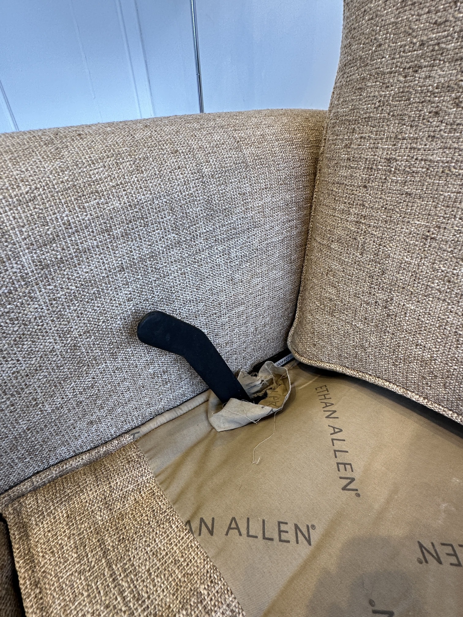 เก้าอี้อาร์มแชร์ ปรับเอนนอนได้ แบรนด์ ETHAN ALLEN เบาะผ้าสีน้ำตาล เก้าอี้อาร์มแชร์ ปรับเอนนอนได้ แบรนด์ ETHAN ALLEN เบาะผ้าสีน้ำตาล