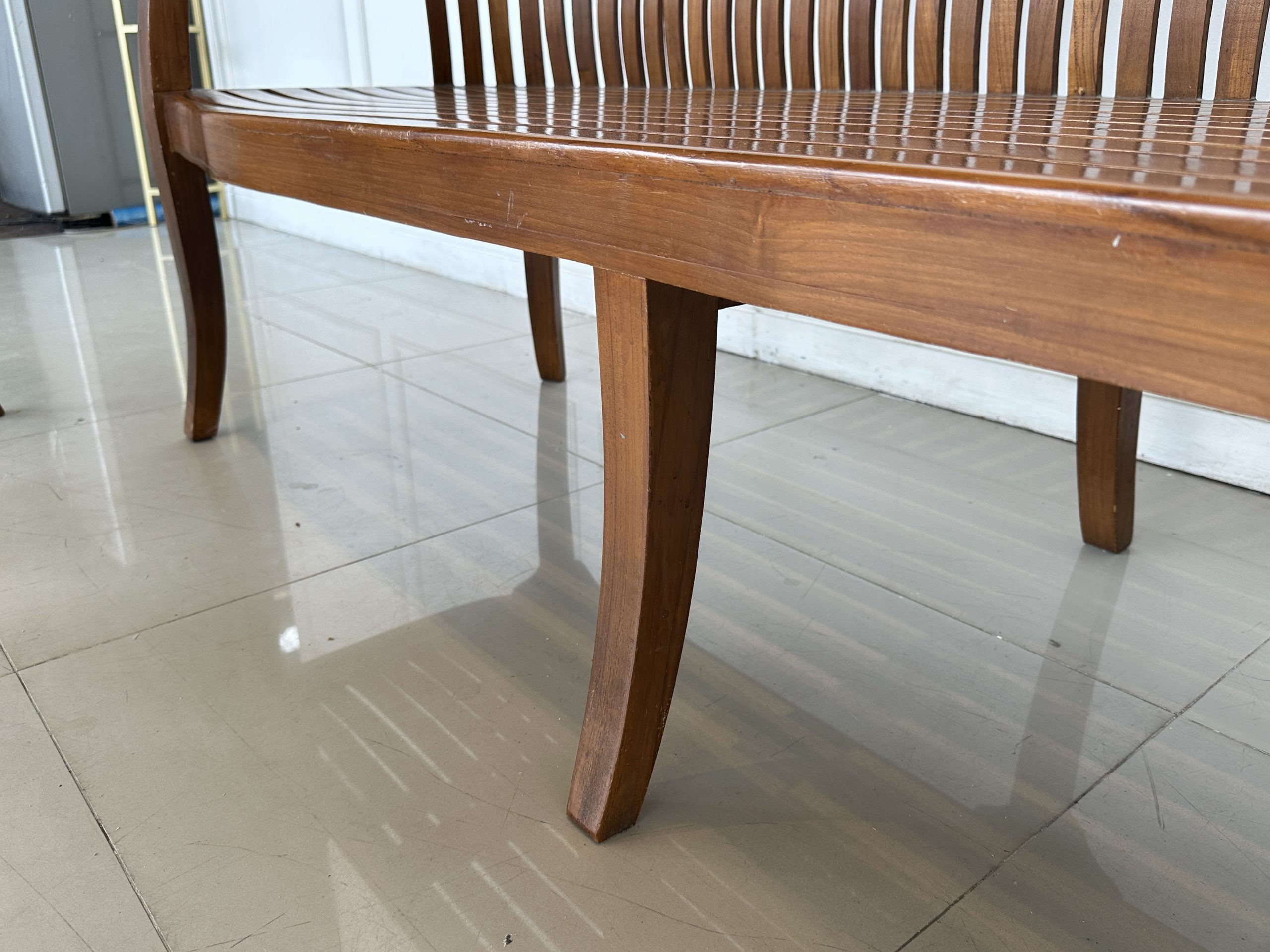 ชุดรับแขกไม้สัก เบาะและพิงหลังตีระแนง สีน้ำตาล ชุดรับแขกไม้สัก เบาะและพิงหลังตีระแนง สีน้ำตาล