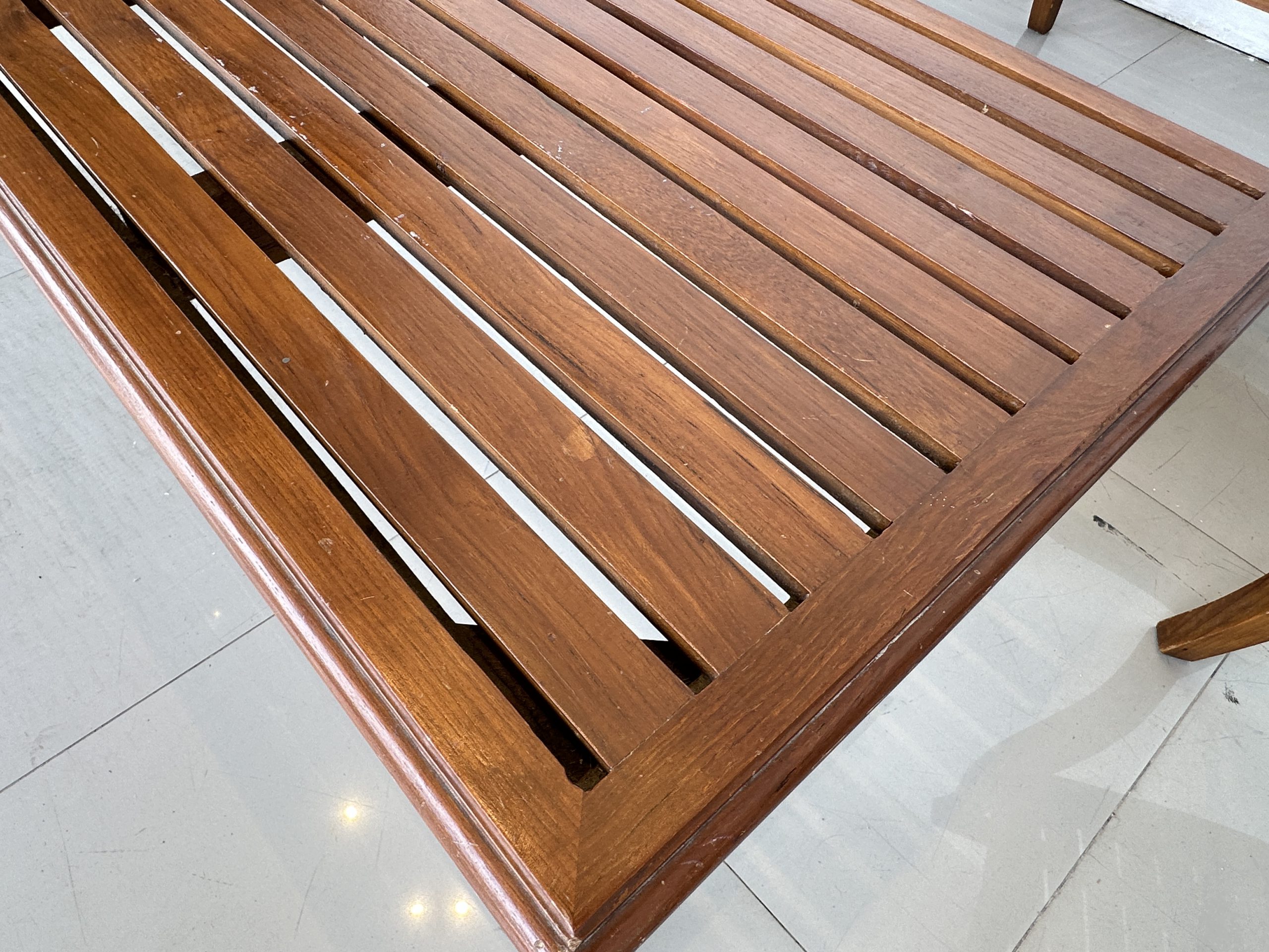 ชุดรับแขกไม้สัก เบาะและพิงหลังตีระแนง สีน้ำตาล ชุดรับแขกไม้สัก เบาะและพิงหลังตีระแนง สีน้ำตาล