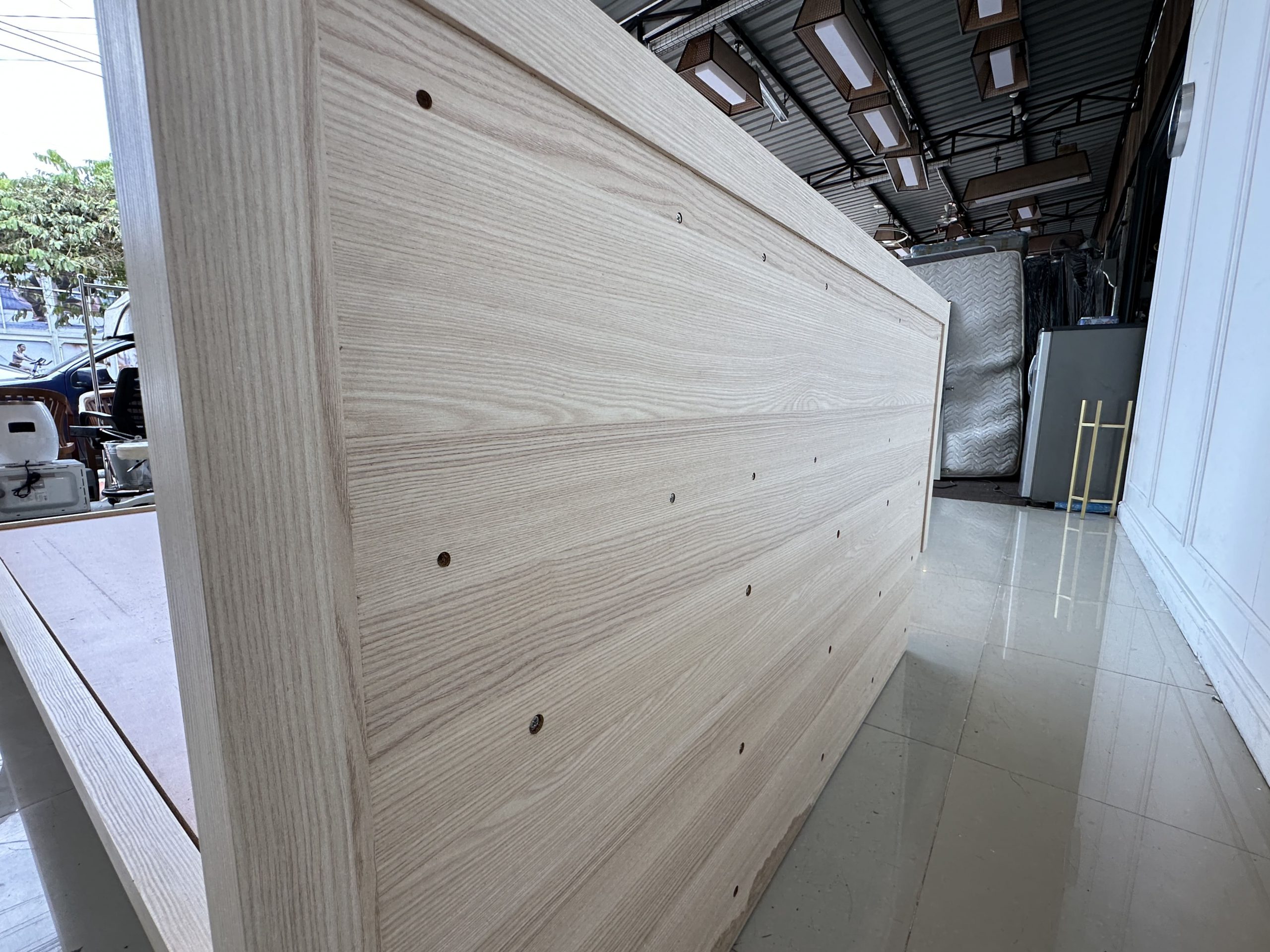 เตียง 5 ฟุต แบรนด์ SB FURNITURE หัวเตียงหุ้มหนัง PU สีเทา เตียง 5 ฟุต แบรนด์ SB FURNITURE หัวเตียงหุ้มหนัง PU สีเทา