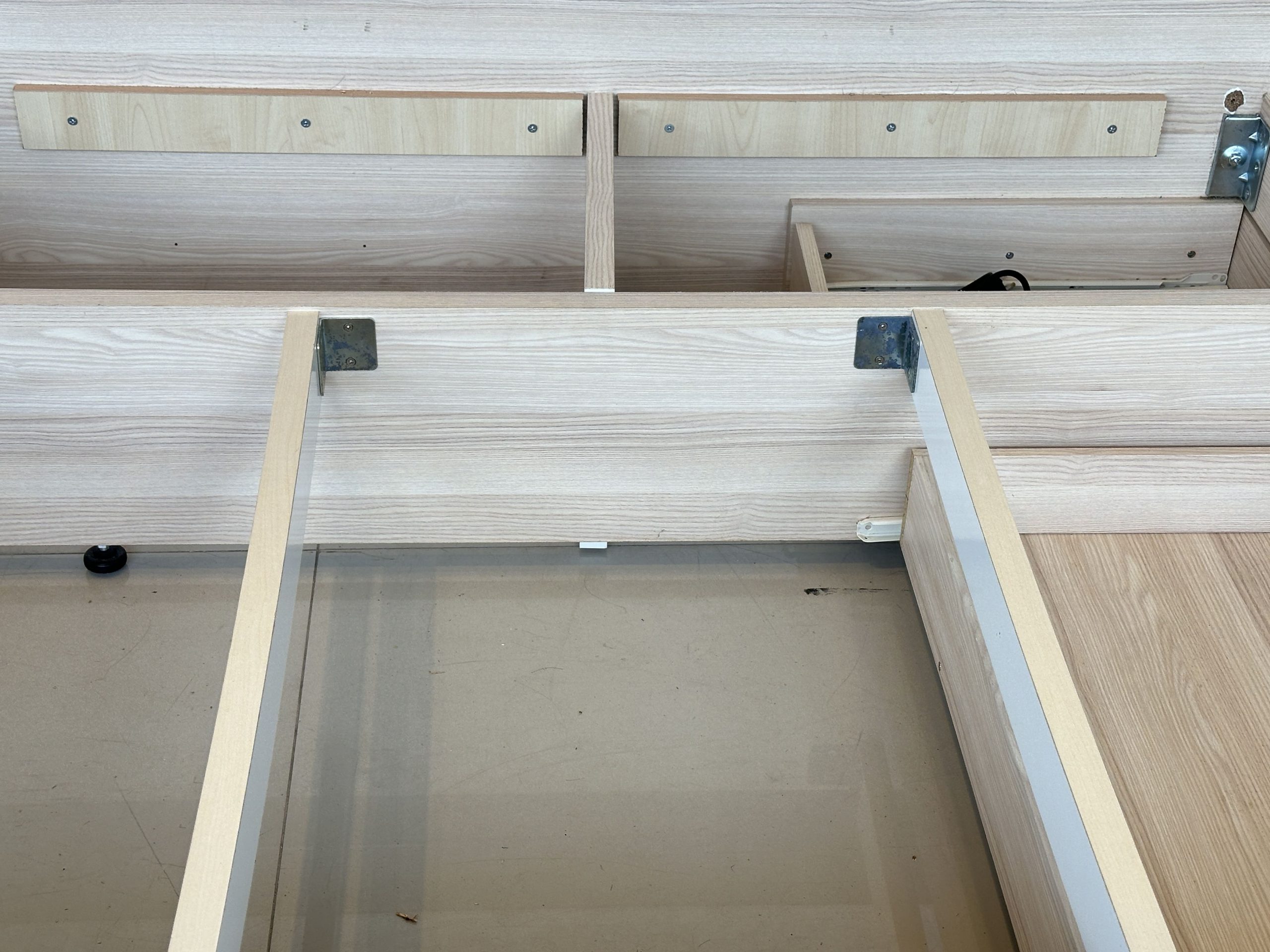 เตียง 5 ฟุต แบรนด์ SB FURNITURE หัวเตียงหุ้มหนัง PU สีเทา เตียง 5 ฟุต แบรนด์ SB FURNITURE หัวเตียงหุ้มหนัง PU สีเทา