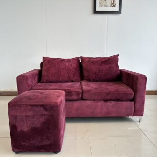 โซฟา 2 ที่นั่ง เบาะหนังแท้ผิวสัมผัสสีครีม