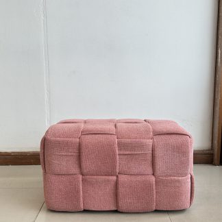 สตูล เบาะผ้าสีชมพู โครงไม… สตูล เบาะผ้าสีชมพู โครงไม…