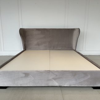 เตียง 6 ฟุต โครงหุ้มผ้ากำ… เตียง 6 ฟุต โครงหุ้มผ้ากำ…