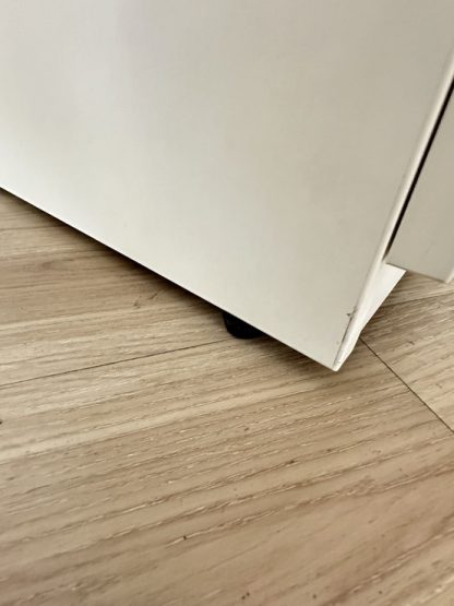 ตู้เก็บเอกสาร 2 บานเปิด 2 ชั้นวาง โครงไม้ MDF สีขาว