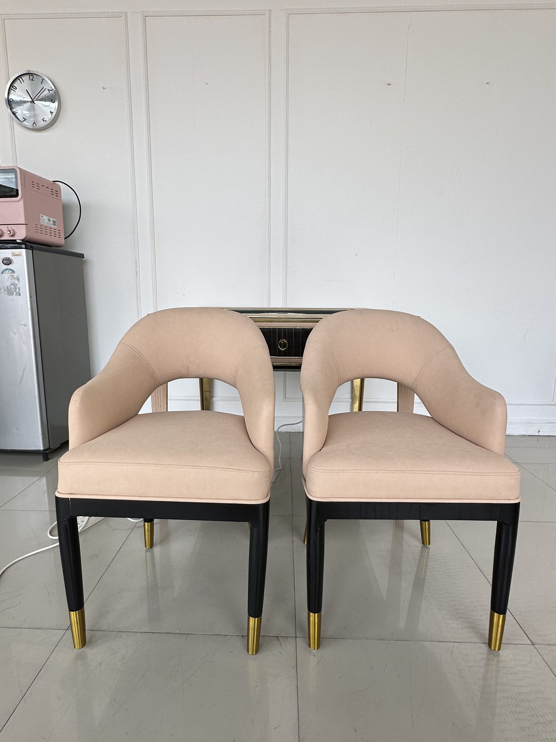 โต๊ะเล่นไพ่นกกระจกไฟฟ้า สับไพ่และแจกอัตโนมัติ 4 ที่นั่ง โต๊ะเล่นไพ่นกกระจกไฟฟ้า สับไพ่และแจกอัตโนมัติ 4 ที่นั่ง