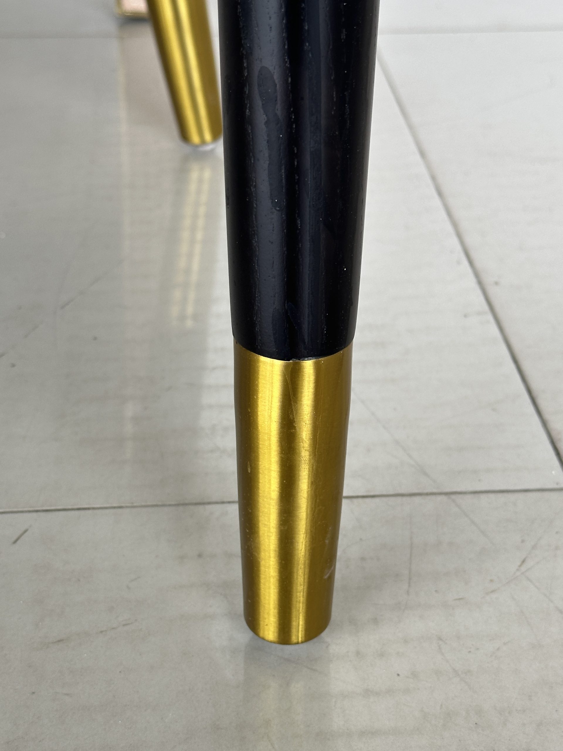 โต๊ะเล่นไพ่นกกระจกไฟฟ้า สับไพ่และแจกอัตโนมัติ 4 ที่นั่ง โต๊ะเล่นไพ่นกกระจกไฟฟ้า สับไพ่และแจกอัตโนมัติ 4 ที่นั่ง