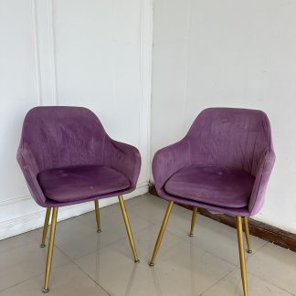 เก้าอี้ เบาะหุ้มผ้ากำมะหย… เก้าอี้ เบาะหุ้มผ้ากำมะหย…