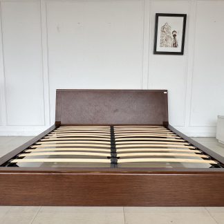 เตียงไม้จริง 6 ฟุต แผ่นรอ… เตียงไม้จริง 6 ฟุต แผ่นรอ…