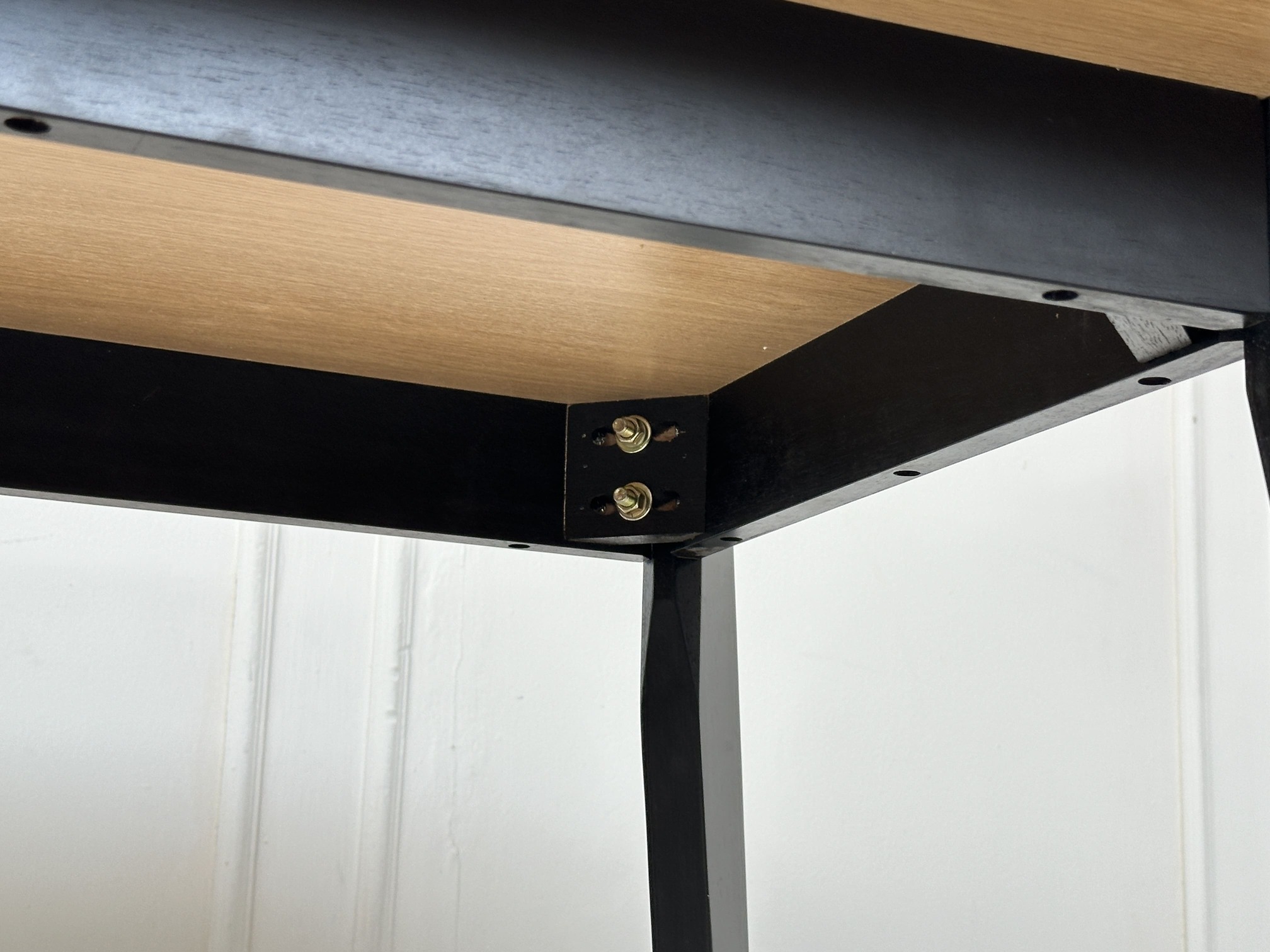 ชุดโต๊ะทานอาหาร 4 ที่นั่ง ท็อปไม้ MDF สีบีช ชุดโต๊ะทานอาหาร 4 ที่นั่ง ท็อปไม้ MDF สีบีช