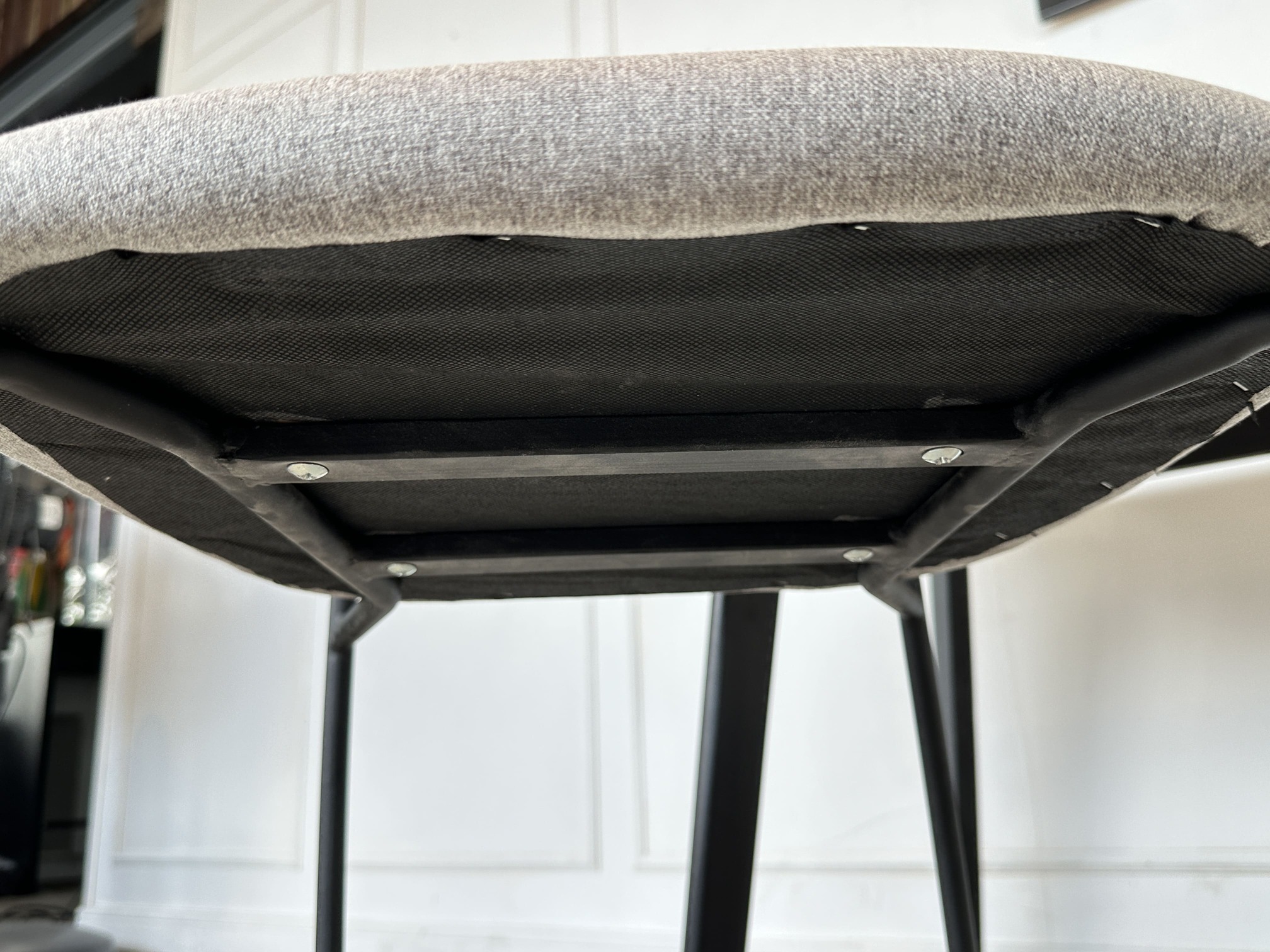 ชุดโต๊ะทานอาหาร 4 ที่นั่ง ท็อปไม้ MDF สีบีช ชุดโต๊ะทานอาหาร 4 ที่นั่ง ท็อปไม้ MDF สีบีช