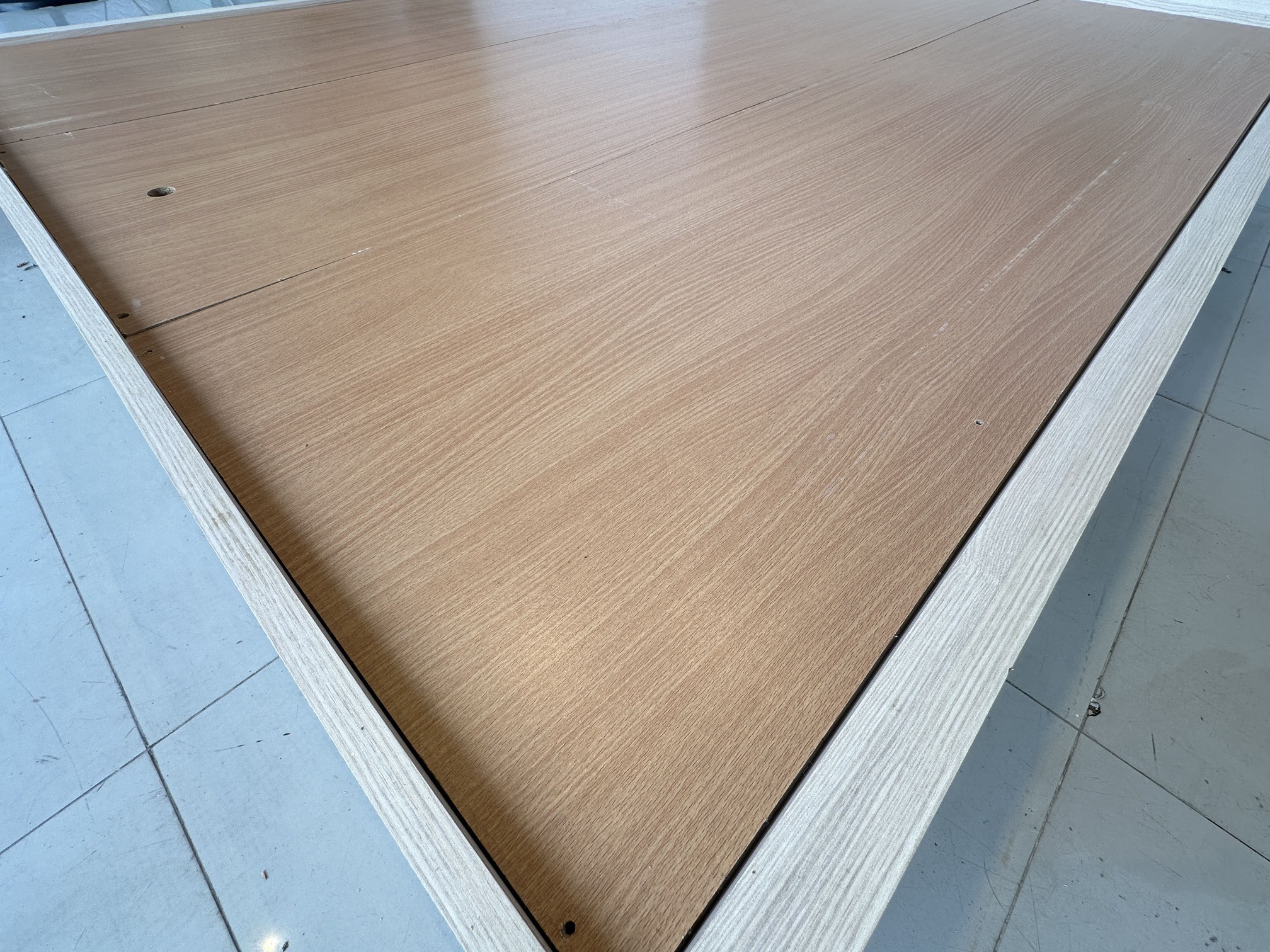 เตียง 5 ฟุต แบรนด์ SB FURNITURE หัวเตียงหุ้มหนัง PU สีเทา เตียง 5 ฟุต แบรนด์ SB FURNITURE หัวเตียงหุ้มหนัง PU สีเทา