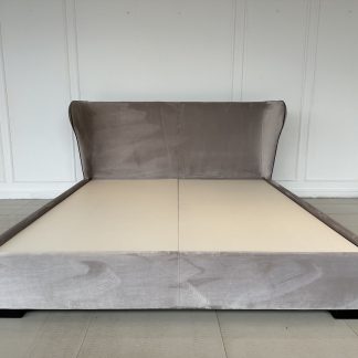 เตียง 6 ฟุต โครงหุ้มผ้ากำ… เตียง 6 ฟุต โครงหุ้มผ้ากำ…