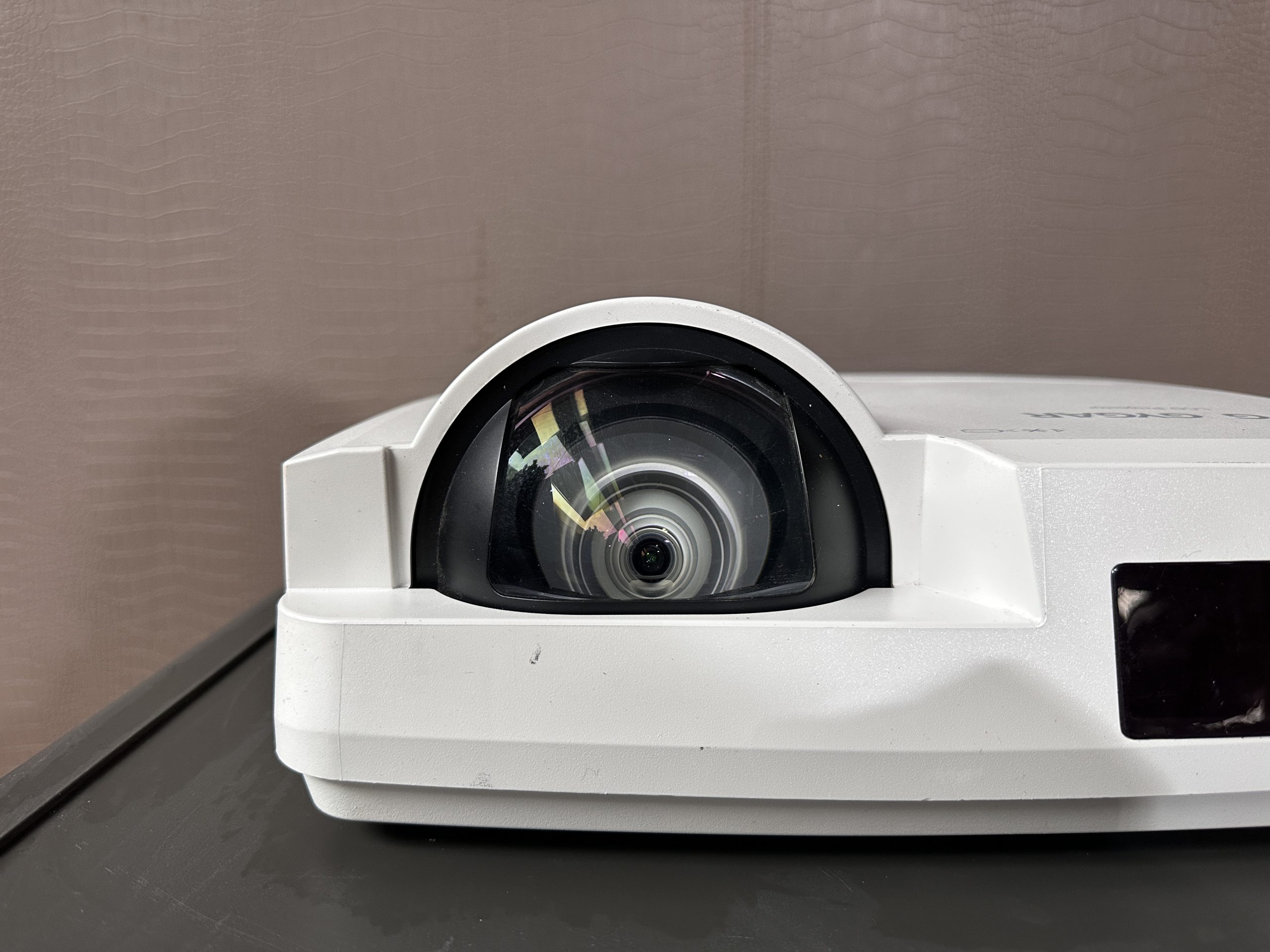 LCD Projector แบรนด์ G GYGAR รุ่น CS 45 LCD Projector แบรนด์ G GYGAR รุ่น CS 45