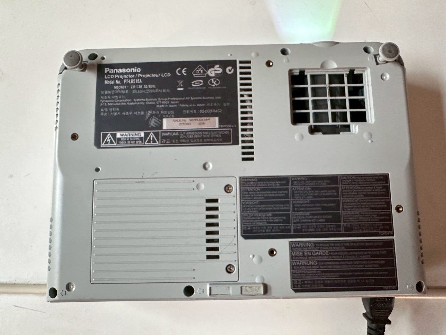 LCD โปรเจเตอร์ แบรนด์ Panasonic รุ่น PT-LB51 LCD โปรเจเตอร์ แบรนด์ Panasonic รุ่น PT-LB51