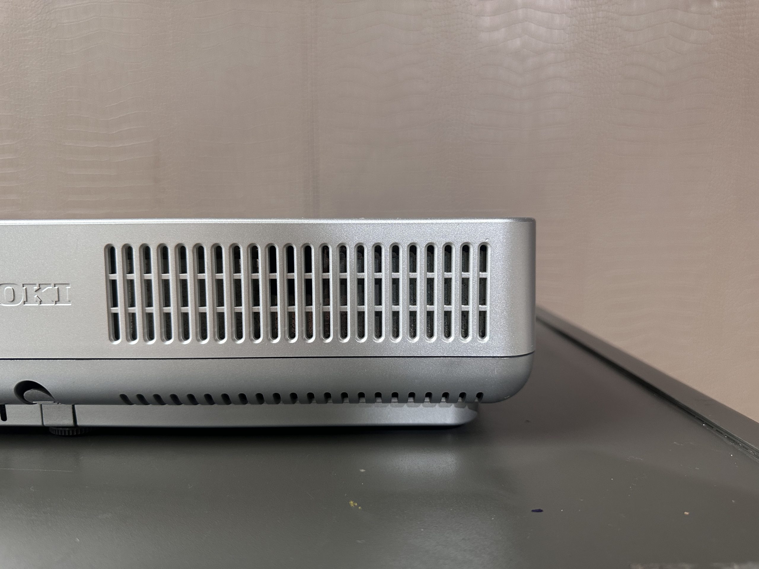 โปรเจคเตอร์ แบรนด์ OKI Model OKI-P15X โปรเจคเตอร์ แบรนด์ OKI Model OKI-P15X