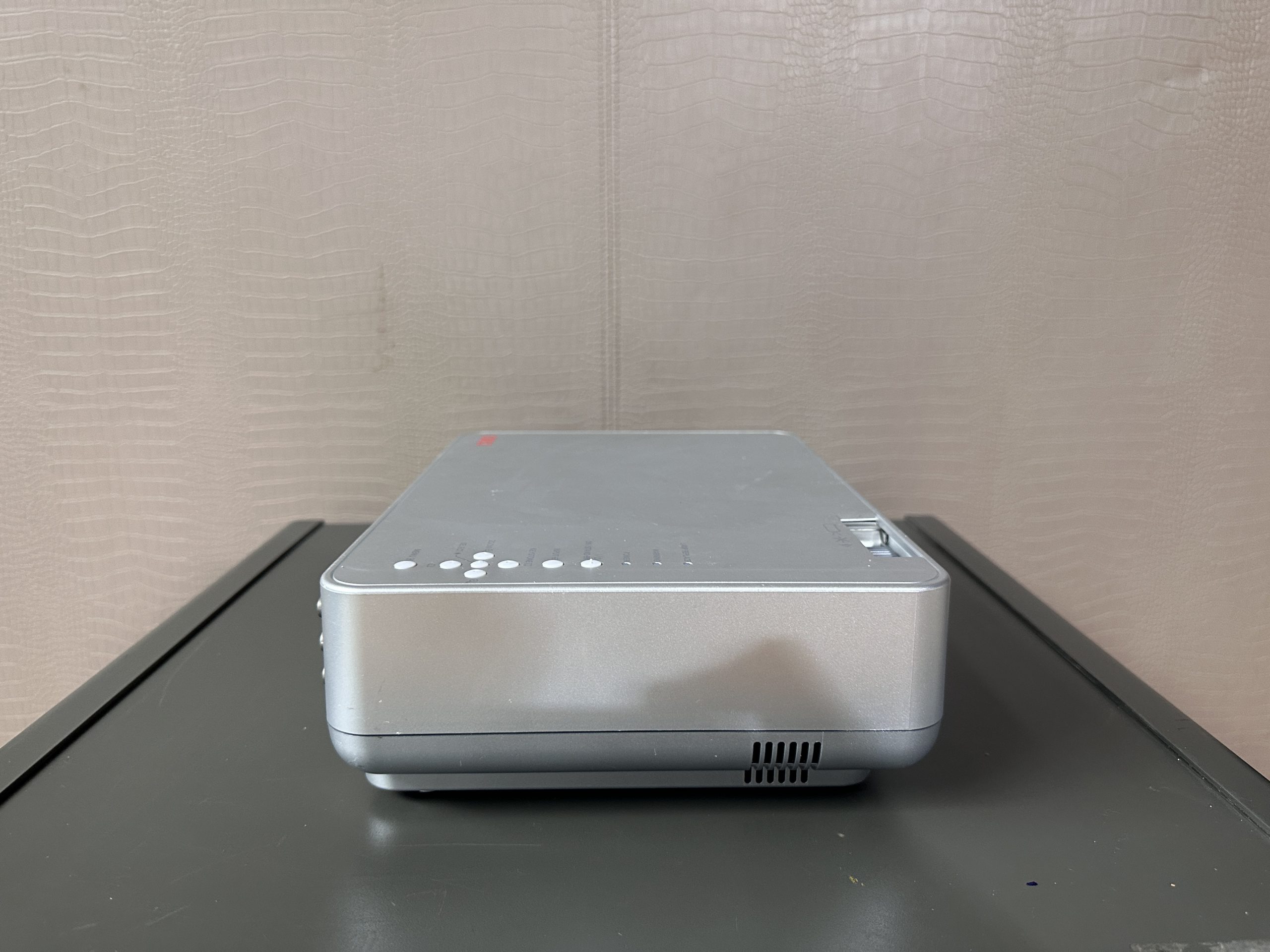 โปรเจคเตอร์ แบรนด์ OKI Model OKI-P15X โปรเจคเตอร์ แบรนด์ OKI Model OKI-P15X