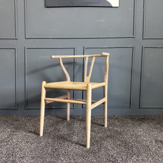 เก้าอี้ เบาะเชือกถัก โครง… เก้าอี้ เบาะเชือกถัก โครง…