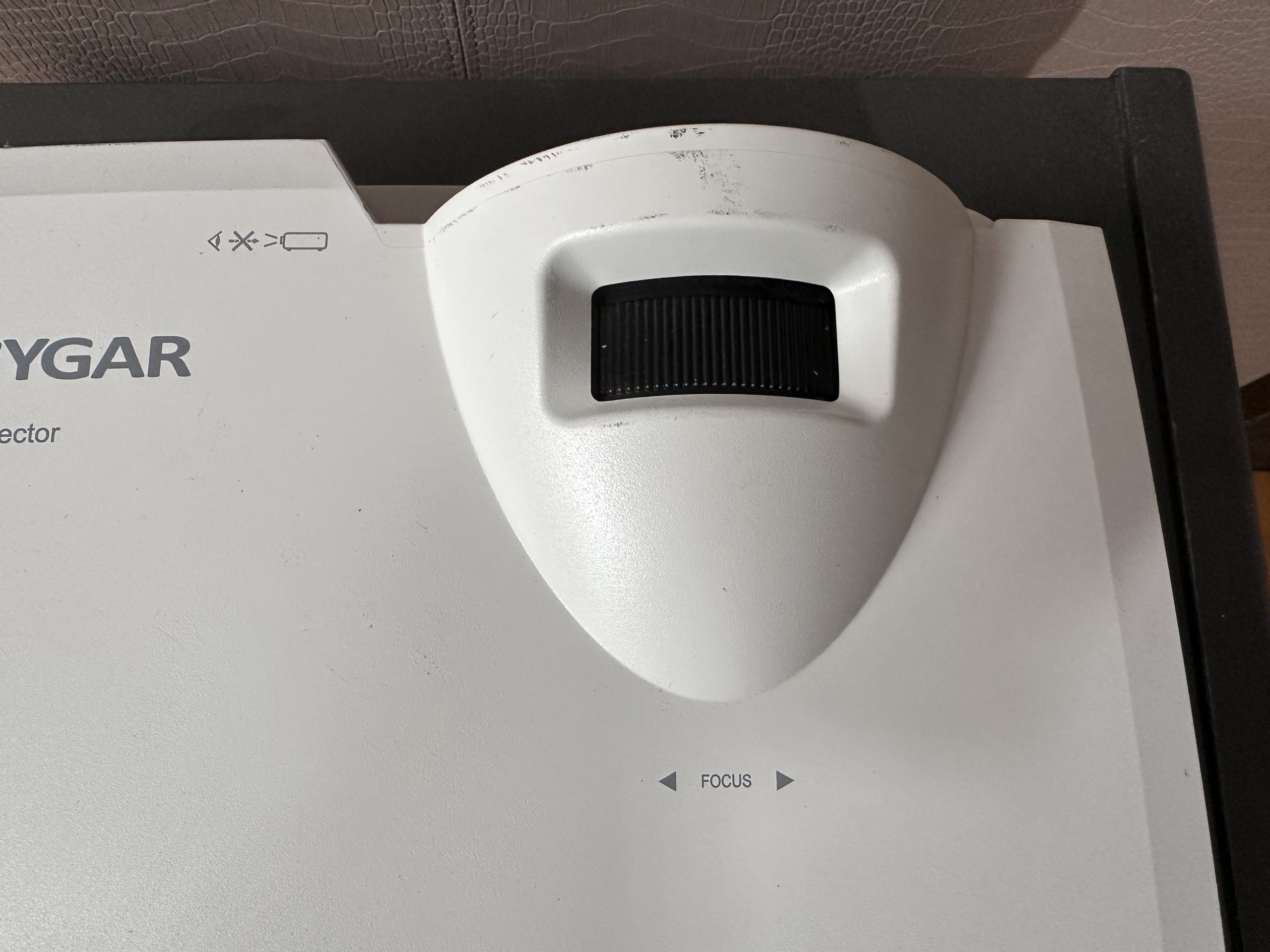 LCD Projector แบรนด์ G GYGAR รุ่น CS 45 LCD Projector แบรนด์ G GYGAR รุ่น CS 45