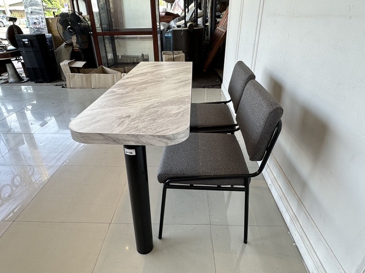 ชุดโต๊ะทานอาหาร 2 ที่นั่ง ท็อปไม้ MDF ปิดผิวลายหินอ่อนสีขาว ขาเหล็กสีดำ พร้อมเก้าอี้ ชุดโต๊ะทานอาหาร 2 ที่นั่ง ท็อปไม้ MDF ปิดผิวลายหินอ่อนสีขาว ขาเหล็กสีดำ พร้อมเก้าอี้