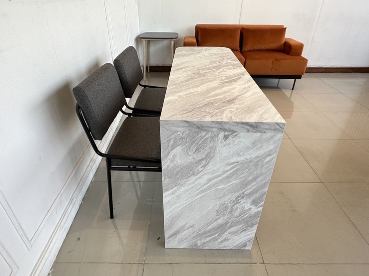 ชุดโต๊ะทานอาหาร 2 ที่นั่ง ท็อปไม้ MDF ปิดผิวลายหินอ่อนสีขาว ขาเหล็กสีดำ พร้อมเก้าอี้ ชุดโต๊ะทานอาหาร 2 ที่นั่ง ท็อปไม้ MDF ปิดผิวลายหินอ่อนสีขาว ขาเหล็กสีดำ พร้อมเก้าอี้