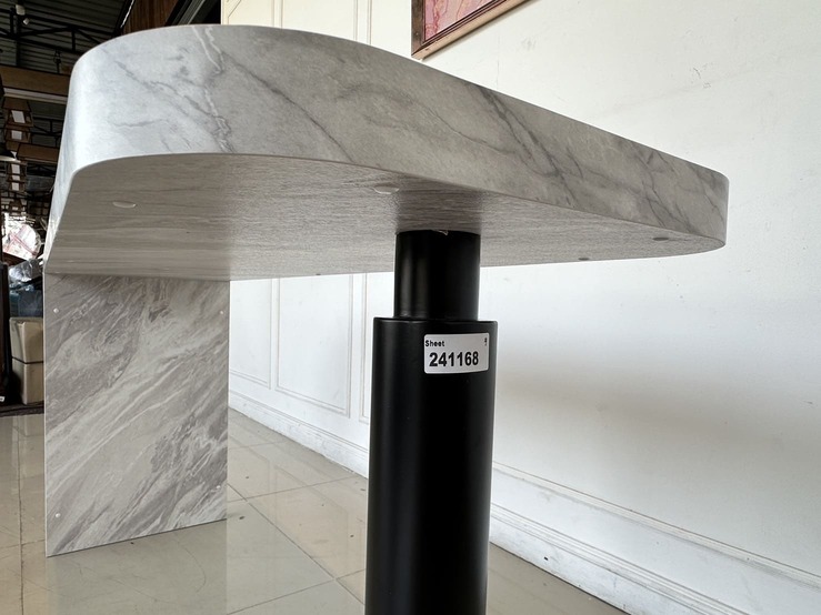 ชุดโต๊ะทานอาหาร 2 ที่นั่ง ท็อปไม้ MDF ปิดผิวลายหินอ่อนสีขาว ขาเหล็กสีดำ พร้อมเก้าอี้ ชุดโต๊ะทานอาหาร 2 ที่นั่ง ท็อปไม้ MDF ปิดผิวลายหินอ่อนสีขาว ขาเหล็กสีดำ พร้อมเก้าอี้