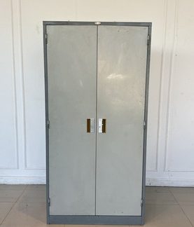 ตู้เหล็ก 2 บานเปิด แบรนด์ LUCKY สีเทา