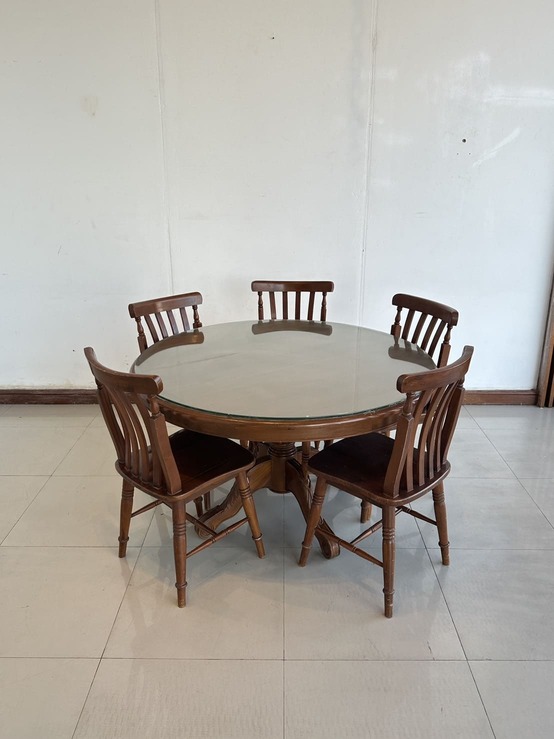 ชุดโต๊ะทานอาหารไม้สัก 5 ที่นั่ง ชุดโต๊ะทานอาหารไม้สัก 5 ที่นั่ง