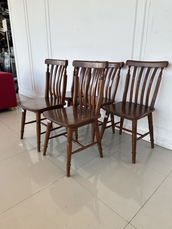 ชุดโต๊ะทานอาหารไม้สัก 5 ที่นั่ง ชุดโต๊ะทานอาหารไม้สัก 5 ที่นั่ง