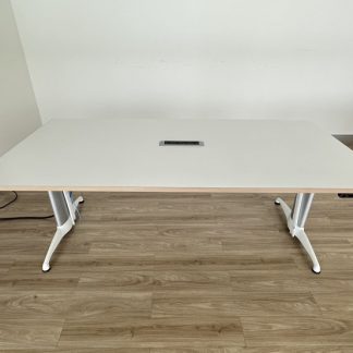 โต๊ะประชุม 4-6 ที่นั่ง ท็… โต๊ะประชุม 4-6 ที่นั่ง ท็…