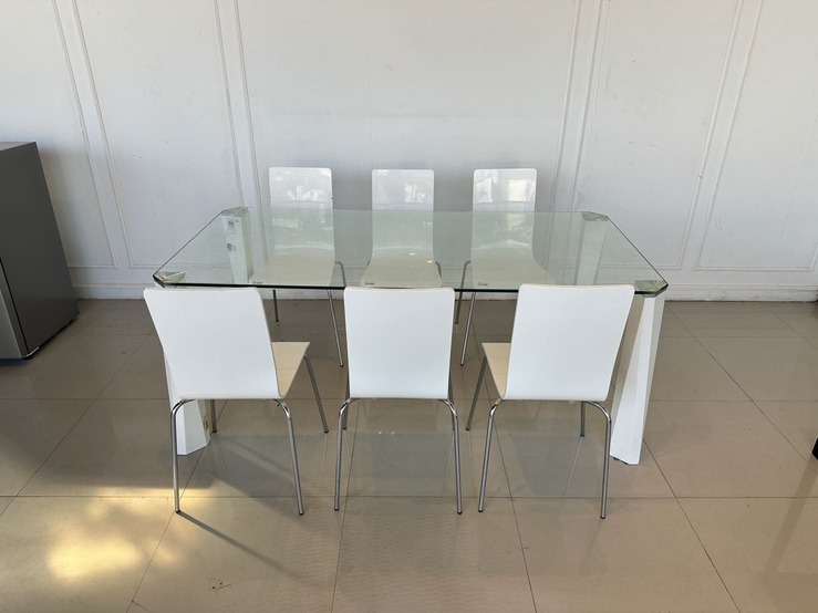 ชุดโต๊ะทานอาหาร 6 ที่นั่ง แบรนด์ INDEX ชุดโต๊ะทานอาหาร 6 ที่นั่ง แบรนด์ INDEX