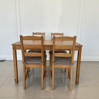 ชุดโต๊ะทานอาหาร 6 ที่นั่ง แบรนด์ INDEX