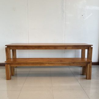 ชุดโต๊ะไม้สัก พร้อมม้านั่… ชุดโต๊ะไม้สัก พร้อมม้านั่…