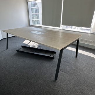 โต๊ะประชุม 6-8 ที่นั่ง แบ… โต๊ะประชุม 6-8 ที่นั่ง แบ…