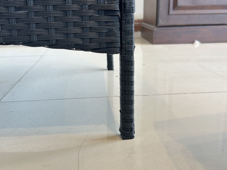 ชุดรับแขกหวายเทียม 4 ที่นั่ง พร้อมโต๊ะกลาง ท็อปวางกระจก สีดำ ชุดรับแขกหวายเทียม 4 ที่นั่ง พร้อมโต๊ะกลาง ท็อปวางกระจก สีดำ