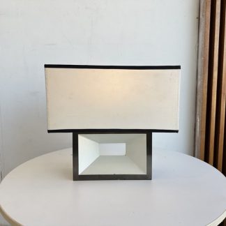 โคมไฟตั้งโต๊ะ โป๊ะผ้าสีคร…