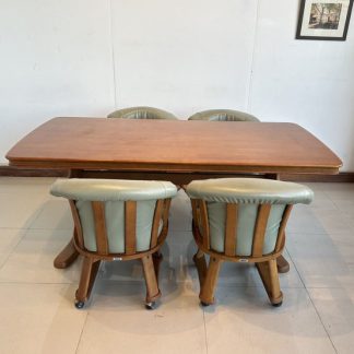 ชุดโต๊ะทานอาหารไม้สนประสา…