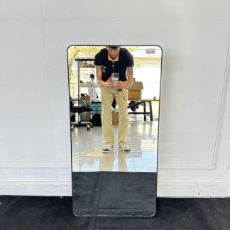 กระจกเงา ติดผนัง มีช่องวา…