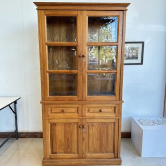 ตู้โชว์ไม้สัก สไตล์วินเทจ… ตู้โชว์ไม้สัก สไตล์วินเทจ…