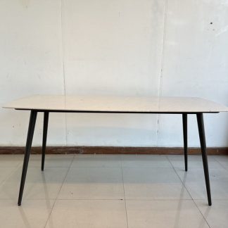 ชุดโต๊ะทานอาหาร 2 ที่นั่ง ท็อปหินอ่อนสีขาว ขาสแตนเลส พร้อมเก้าอี้