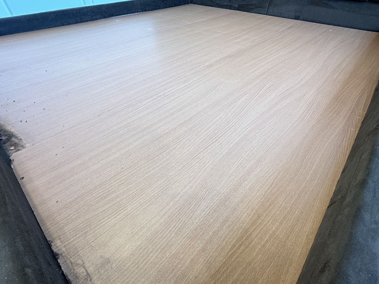 เตียงนอน 6 ฟุต แบรนด์ SB FURNITURE โครงและหัวเตียงหุ้มผ้ากำมะหยี่สีน้ำตาล เตียงนอน 6 ฟุต แบรนด์ SB FURNITURE โครงและหัวเตียงหุ้มผ้ากำมะหยี่สีน้ำตาล