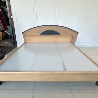 เตียงนอน 6 ฟุต โครงไม้ MD… เตียงนอน 6 ฟุต โครงไม้ MD…