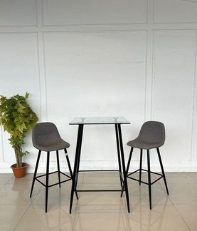 ชุดโต๊ะบาร์ 2 ที่นั่ง ท็อปกระจกเทมเปอร์ ทรงสี่เหลี่ยม ขาเหล็กสีดำ พร้อมเก้าอี้ เบาะผ้าสีเทา ขาเหล็กสีดำ