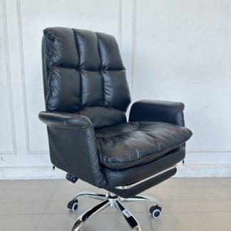 เก้าอี้สำนักงาน เบาะหนัง PU สีดำ มีที่พักขา มีโช็ค ล็อคพิงหลังได้ โครงขาเหล็ก ล้อเลื่อน