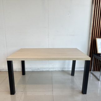 โต๊ะทานอาหาร ท็อปลายไม้ ข… โต๊ะทานอาหาร ท็อปลายไม้ ข…