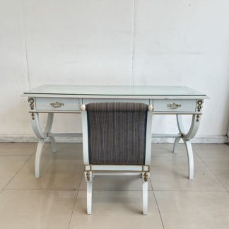 โต๊ะทำงาน สไตล์วินเทจ ไม้จริงแกะสลัก ท็อปหนังสีน้ำตาล 2 ลิ้นชัก งานนำเข้า