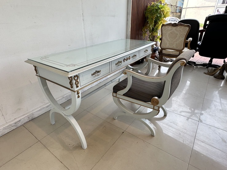 ชุดโต๊ะทำงาน สไตล์หลุยส์ ชุดโต๊ะทำงาน สไตล์หลุยส์